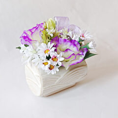 お供えに避けたほうがいい花って？