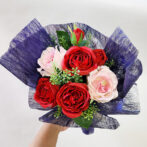 赤とピンクの花束