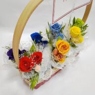 女性が各自持ち帰れる花を、2周年に贈るシェアフラワーギフト