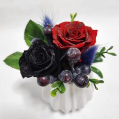 花に、宇宙をひとしずく。隕石を使ったフラワーアレンジメントを期間限定で